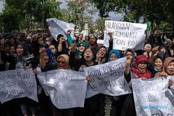 Tuntut Transparansi Relokasi, PKL Teras Malioboro 2 Geruduk DPRD Yogyakarta