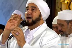 Kali Pertama ke Masjid Sheikh Zayed, Habib Syech: Masjid Ini Mengubah Kota Solo