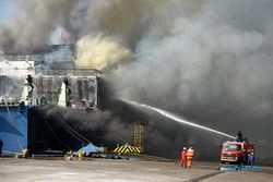 Kebakaran Kapal Feri di Pelabuhan Merak, 155 Penumpang Berhasil Dievakuasi
