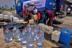 Penyaluran Ribuan Liter Air Bersih ke Wilayah Terdampak Kemarau di Temanggung