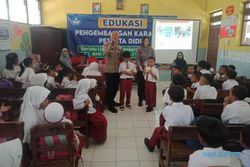 Sat Binmas Polres Karanganyar Ajak Pelajar Setop Bullying di Sekolah 