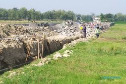 Pengurukan Sawah di Desa Geneng Sukoharjo Diprotes Petani, Diduga Langgar Izin