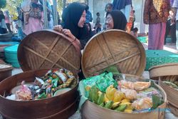 Tradisi Rasulan di Bayat Klaten Digelar, Ingkung Kambing Kendit Ikut Diarak