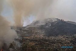 Hari Kedua Kebakaran TPA Putri Cempo Solo, Luas Area Terbakar Capai 2 Hektare