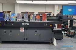 Epson Perkenalkan Printer Flatbed UV Pertama SureColor SC-V700