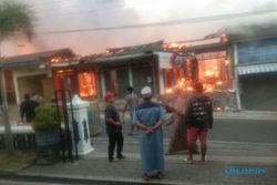 Breaking News! Pasar Slogohimo Wonogiri Kebakaran, Puluhan Los Ludes
