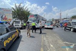Kecelakaan Beruntun Libatkan 5 Kendaraan di Malang, 1 Orang Meninggal