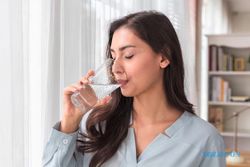 Minum Air Putih Bisa Membantu Meredakan ISPA