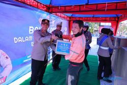 Sambut Hari Lalu Lintas, Polres Klaten Salurkan Bantuan 200 Paket Sembako