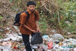 Cerita Soleh, Siswa SMK di Gunungkidul yang Gigih Cari Sampah untuk Uang Saku