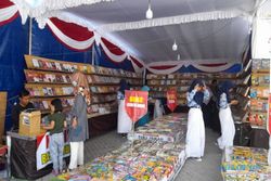 Serbu! Ada Bazar Buku Murah di Halaman Perpusda Boyolali, Mulai Rp2.000/Buah