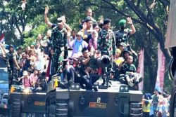 Parade Kendaraan Tempur Meriahkan HUT TNI di Kodam Diponegoro