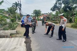 Pikap Rombongan Santri Terguling di Cilacap, 1 Meninggal dan Puluhan Terluka