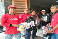 Kader PDIP Solo Gotong Royong Bantu Korban Kebakaran di Pasar Kliwon