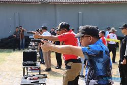 Perkuat Sinergi TNI-Polri Lewat Kejuaraan Menembak Kapolresta Solo Cup 2023 