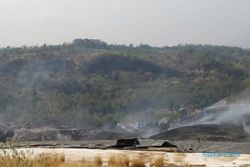 Helikopter Water Bombing Tiba di TPA Jatibarang Semarang Pagi Tadi