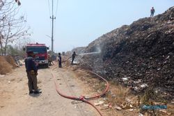 Baru Pertama Terjadi, Kebakaran Hanguskan 1 Hektare Lahan TPA Troketon Klaten