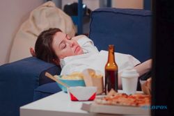 Apa Itu Food Coma, Kebiasaan Tidur setelah Makan dan Tips Mengatasinya