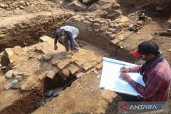Tim Arkeolog Lakukan Ekskavasi Situs Bersejarah di Dekat Bandara Dhoho Kediri