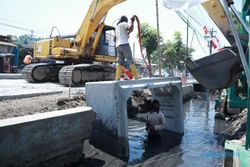 Hadapi Musim Hujan, Perbaikan Infrastruktur Jalan & Drainase Semarang Dikebut