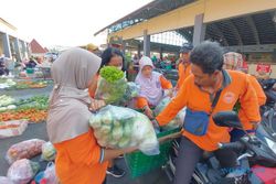 Gotong Royong Sedulur Pasar Legi Solo Cegah Stunting Kelurahan Setabelan