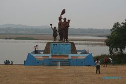 Monumen Bedol Desa dan Kisah Pengorbanan 68.000-An Warga demi WGM Wonogiri