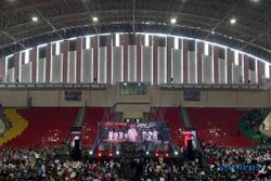 Ribuan Relawan Mulai Penuhi GOR Jatidiri Semarang untuk Syukuran, Gibran Absen