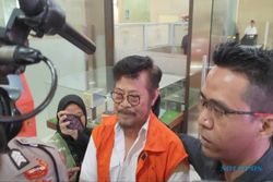 Pakai Rompi Oranye, Eks-Mentan Syahrul Yasin Limpo Tiba di Bareskrim