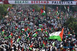 Aksi Bekasi Bersama Palestina, Ribuan Warga Padati Area CFD