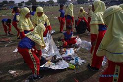 Edukasi Peduli Lingkungan, Siswa SD Muhammadiyah 24 Solo Bersih Sampah di Alkid