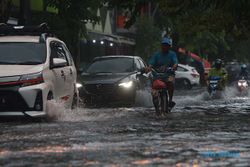 Tahun Baru 2024, BMKG Prediksi Curah Hujan dan Kemarau di Batas Normal