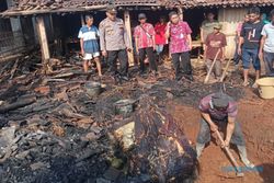 Korsleting! Kandang Ternak di Susukan Semarang Terbakar, Satu Sapi Terpanggang
