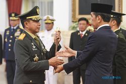 Presiden Jokowi Resmi Lantik Jenderal Agus Subiyanto Jadi Panglima TNI