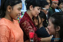 Peringati HGN, Begini Ekspresi Siswa TK-SD di Semarang Beri Ucapan ke Guru