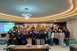 Universitas Duta Bangsa Surakarta Sukses Gelar International Guest Lecturer