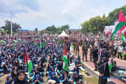 Besar-Besaran! Aksi Bela Palestina di Alun-alun Klaten Diikuti 10.000 Orang