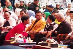 Gibran dan Kaesang Sungkem ke Megawati di Pengundian Nomor Urut Capres-Cawapres