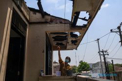 Kebakaran Lalap Atap Rumah di Sriwedari Solo, Penyebab Belum Diketahui