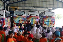 Kenalkan Rekreasi Aman dengan Bus Wisata, Mata Trans Solo Gelar Bus to School