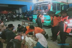 Ribuan Jemaah Hadiri Pengajian Gus Iqdam di Bantul, Beberapa Orang Pingsan