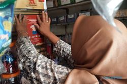 Warung di Ceper Klaten Kena Razia Rokok Ilegal, Pelanggannya Kebanyakan Pelajar