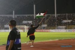 Suporter Kibarkan Bendera Palestina di Lapangan, Persiraja Didenda Rp10 Juta