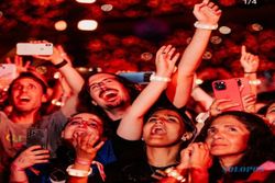 Mengintip Teknologi Gelang Xyloband yang Kelap-Kelip Selama Konser Coldplay