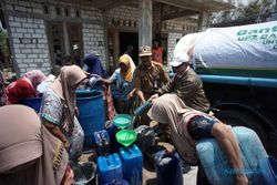 UPZ Baznas Semen Gresik Salurkan Bantuan 500.000 Liter Air di Rembang