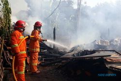 Kilatan Api Awali Kebakaran Rumah Warga Plupuh Sragen, Kerugian Rp60 Juta