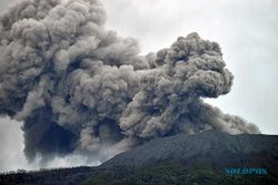 Senin Pagi, Gunung Marapi di Sumbar Kembali Muntahkan Abu Vulkanik