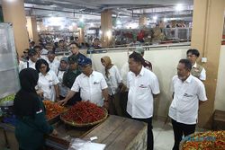Pantau Pasokan & Harga Pangan, Wawali Bersama TPID Sidak ke Pasar Legi Solo