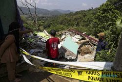 Bencana Tanah Bergerak di Sukabumi, Sejumlah Rumah dan Jalan Kampung Rusak
