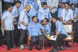 Duduk Perkara Polemik Ajudan Prabowo Mayor Teddy Hadir di Debat Capres