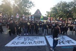 Gelar Demo di Depan Balai Kota Solo, Aliansi BEM Ajak Debat Gibran